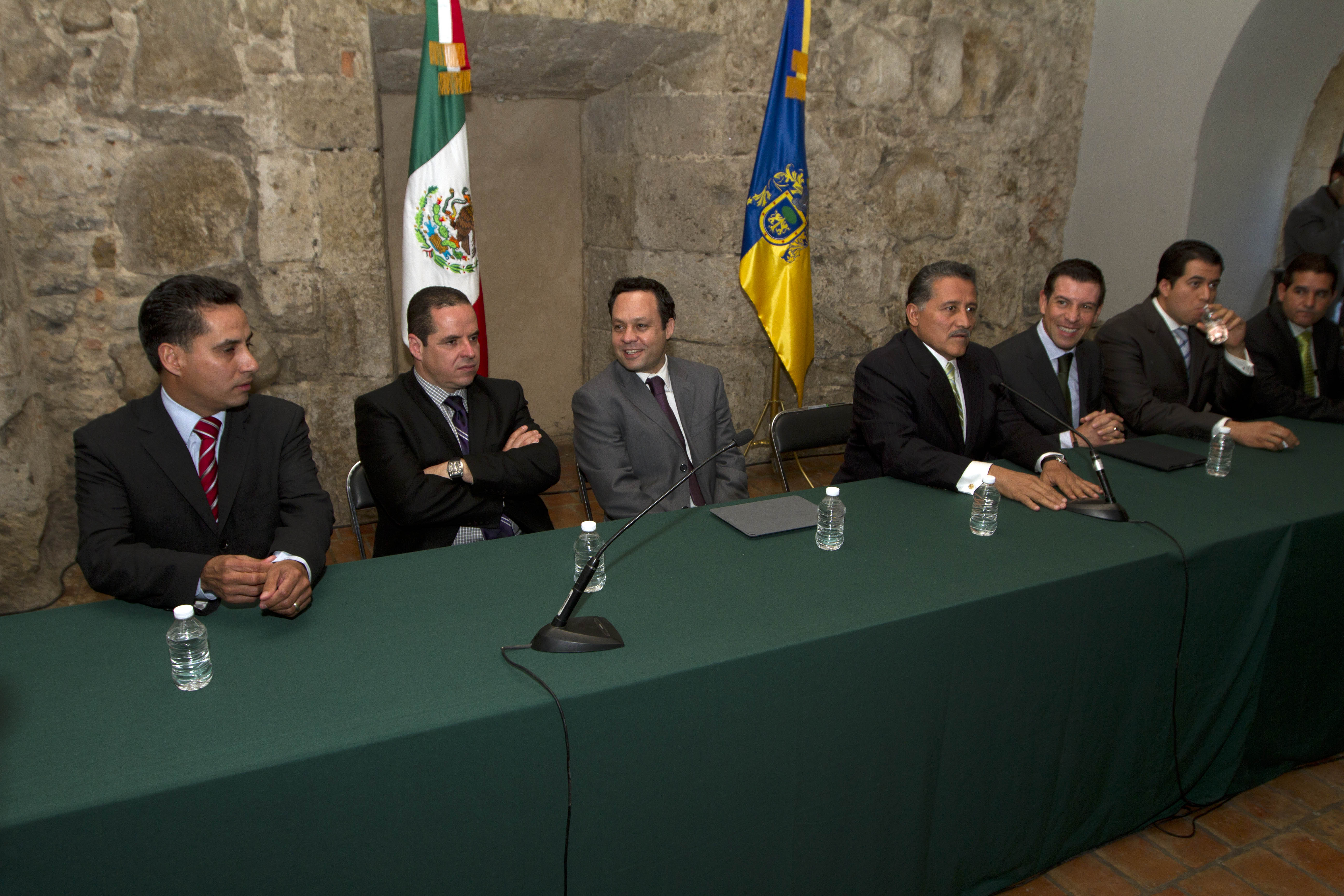 Reunión del 5 de marzo entre diputados locales y el Poder Ejecutivo Foto: Javier Hoyos
